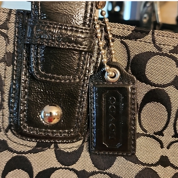 Coach Canvas Monogram C Shoulder Bag EUC - Picture 2 of 14